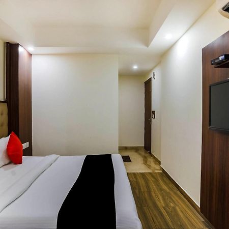 Collection O The Kailash Dev Hotel New Delhi Exteriör bild